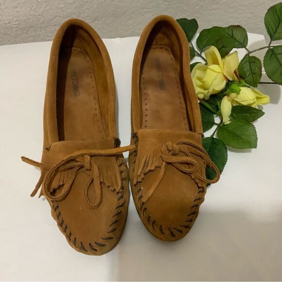 Minnetonka Womens Kilty Moccasins Moc Toe Slip On Suede Leather Brown Size 10 - Picture 3 of 15